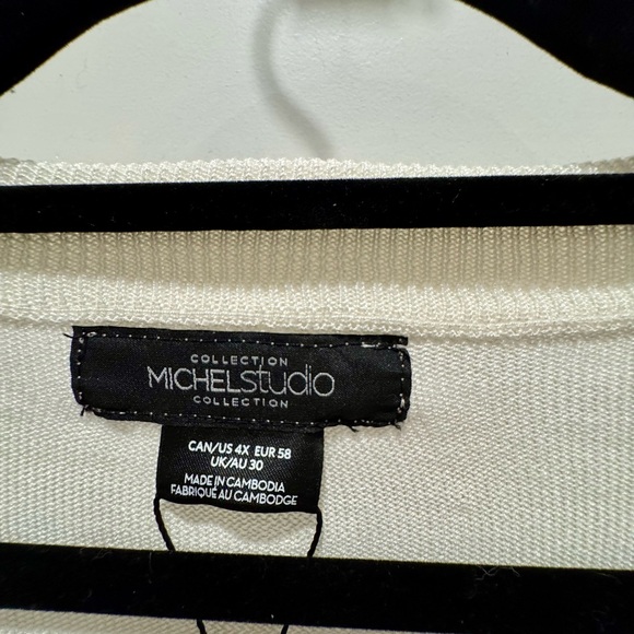 NWT. Womens white pull-on sweater with ruffle - Picture 3 of 4